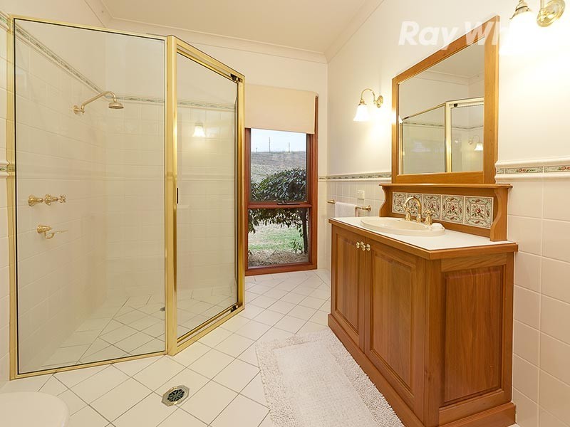 677 Lake Road, Bethanga VIC 3691