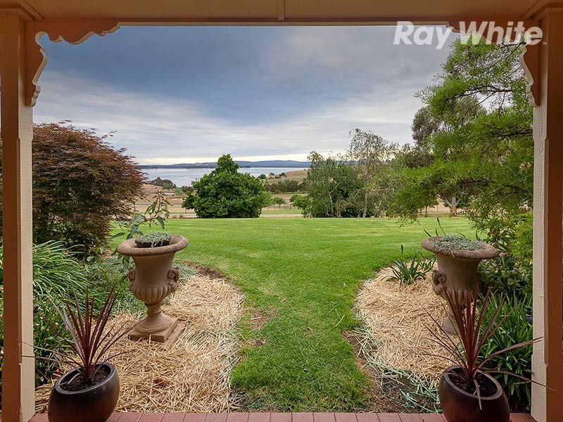 677 Lake Road, Bethanga VIC 3691