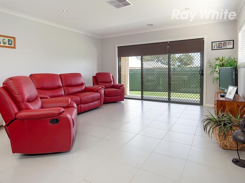70 Victoria Cross Parade, Wodonga VIC 3690