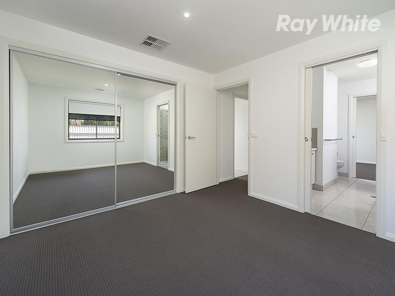 33 Sangsters Road, Wodonga VIC 3690