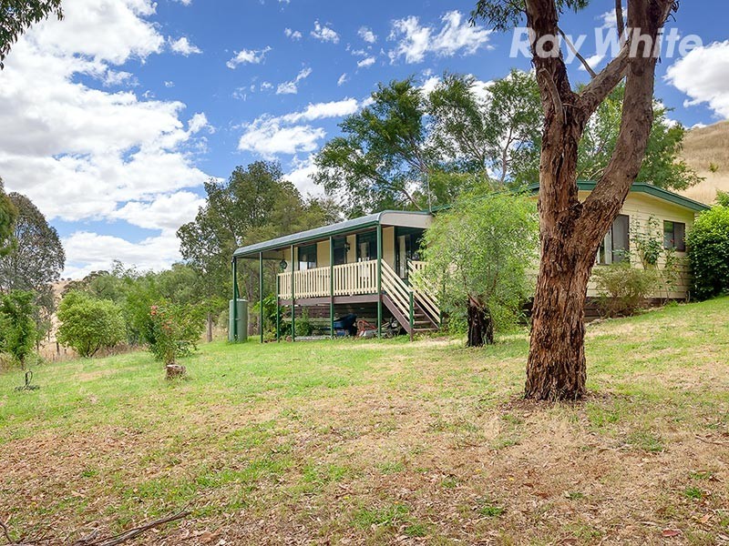 185 Springdale Road, Bethanga VIC 3691