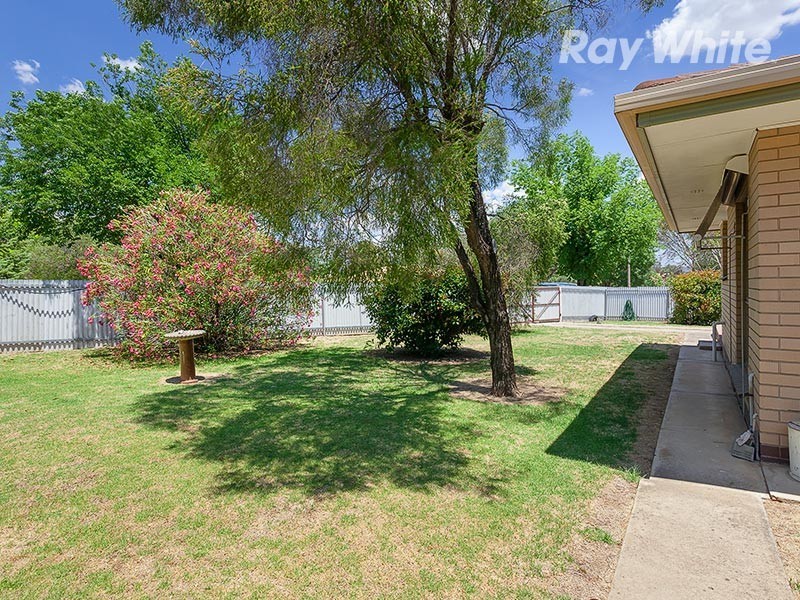 6 Main Street, Chiltern VIC 3683