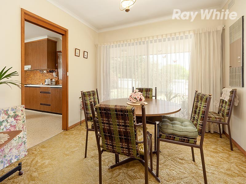 6 Main Street, Chiltern VIC 3683