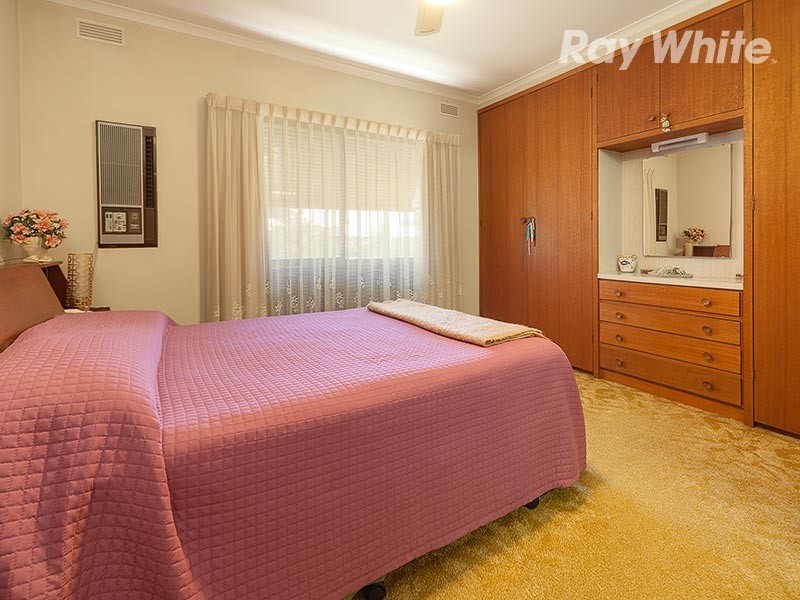 6 Main Street, Chiltern VIC 3683