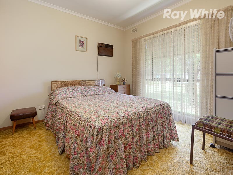 6 Main Street, Chiltern VIC 3683