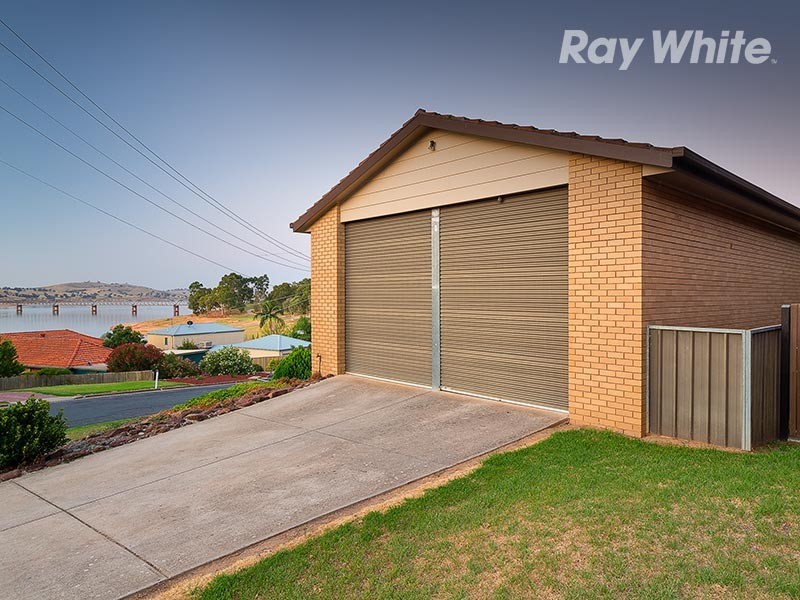 40 Craig Drive, Bellbridge VIC 3691