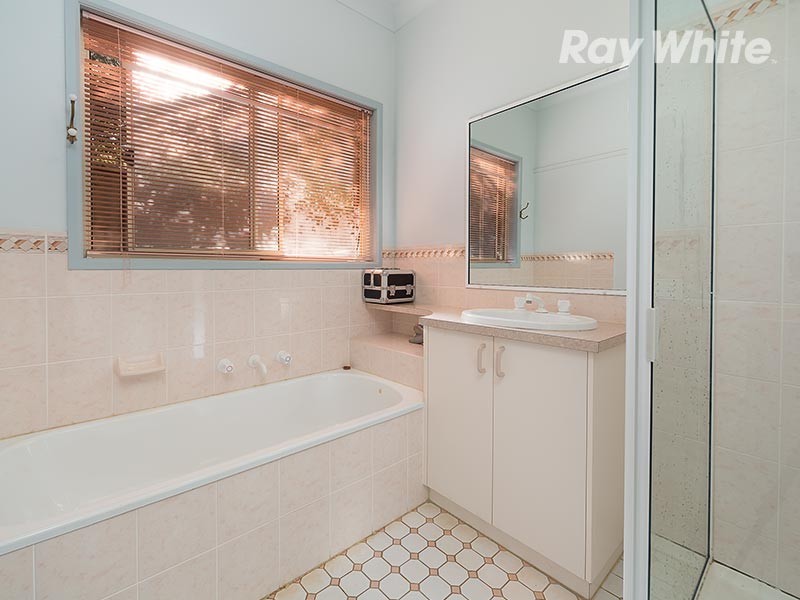 4 Haldon Court, Wodonga VIC 3690