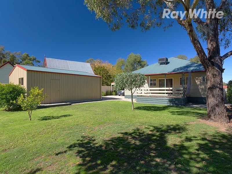 79B Kiewa East Road, Tangambalanga VIC 3691