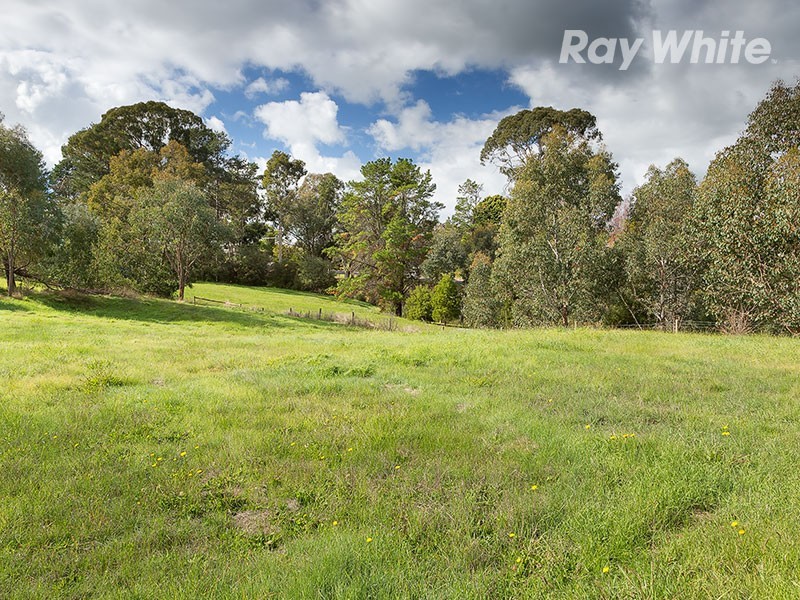 6 Railway Avenue, Yackandandah VIC 3749
