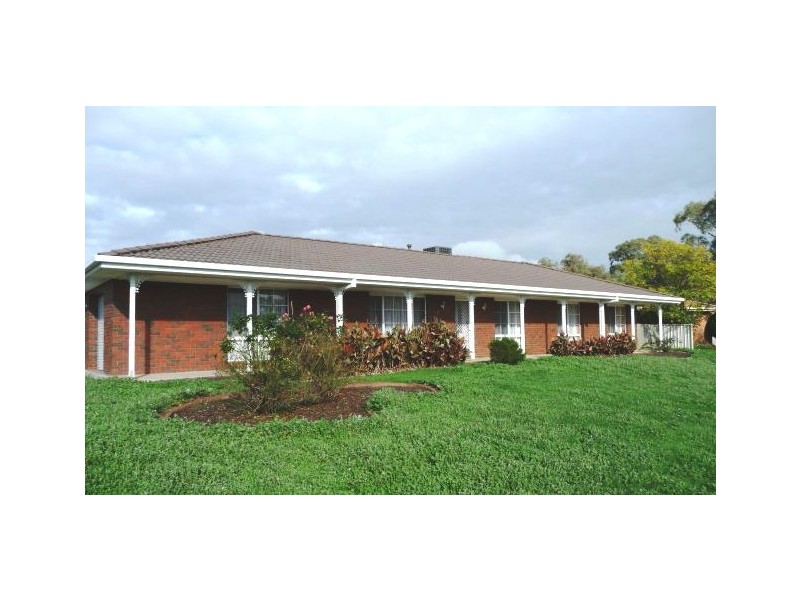 13 Howqua Circuit, Wodonga VIC 3690