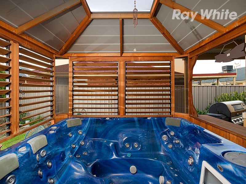 17 Ambrose Crescent, Wodonga VIC 3690