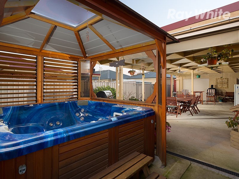 17 Ambrose Crescent, Wodonga VIC 3690