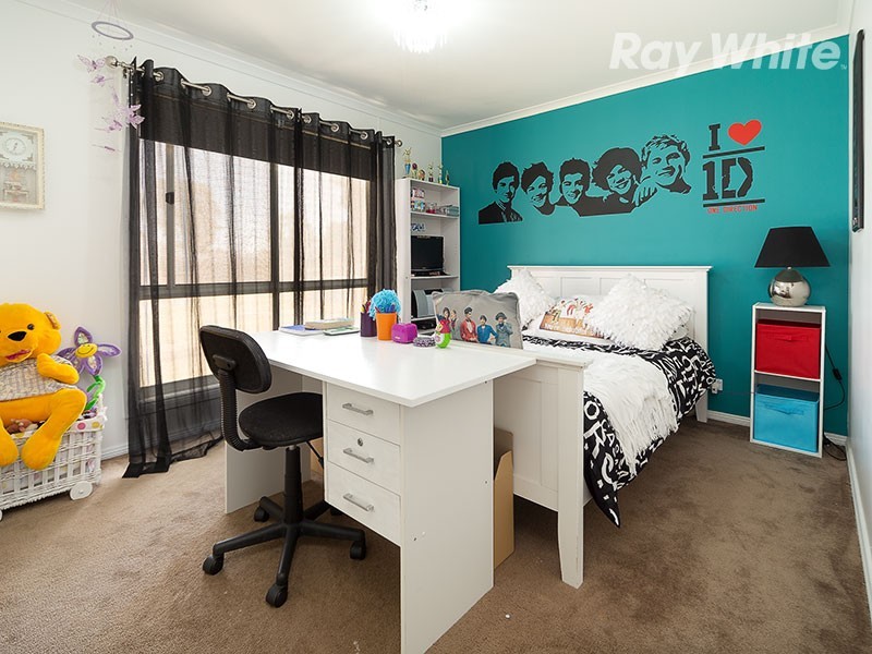 11 Albert Road, Chiltern VIC 3683