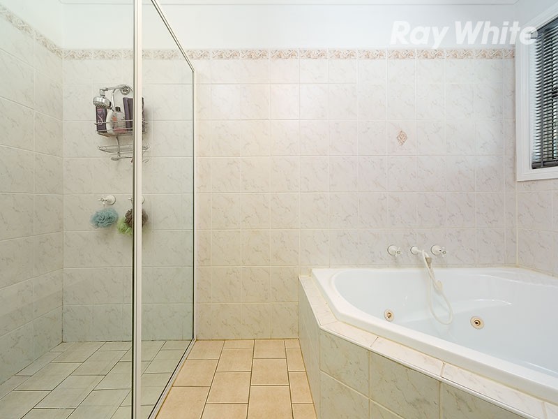 11 Albert Road, Chiltern VIC 3683