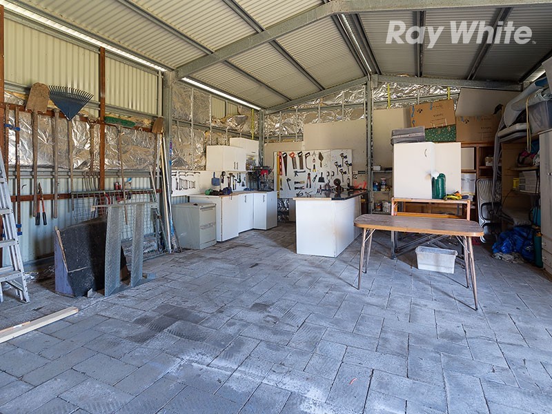 11 Albert Road, Chiltern VIC 3683