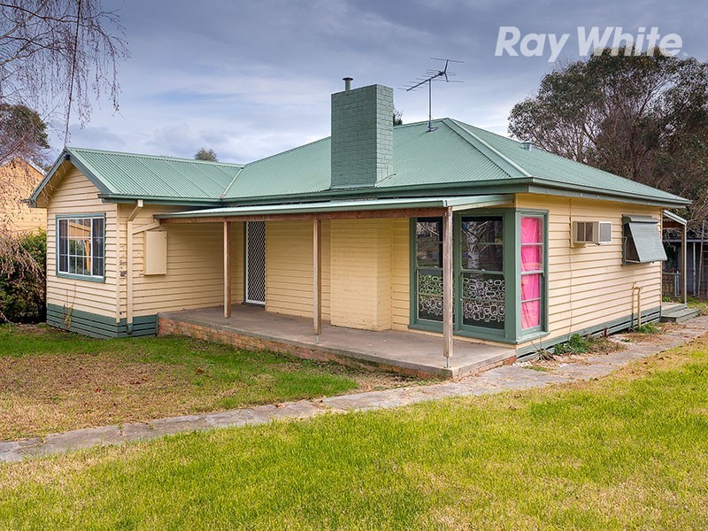 1 Drummond Street, Eskdale VIC 3701
