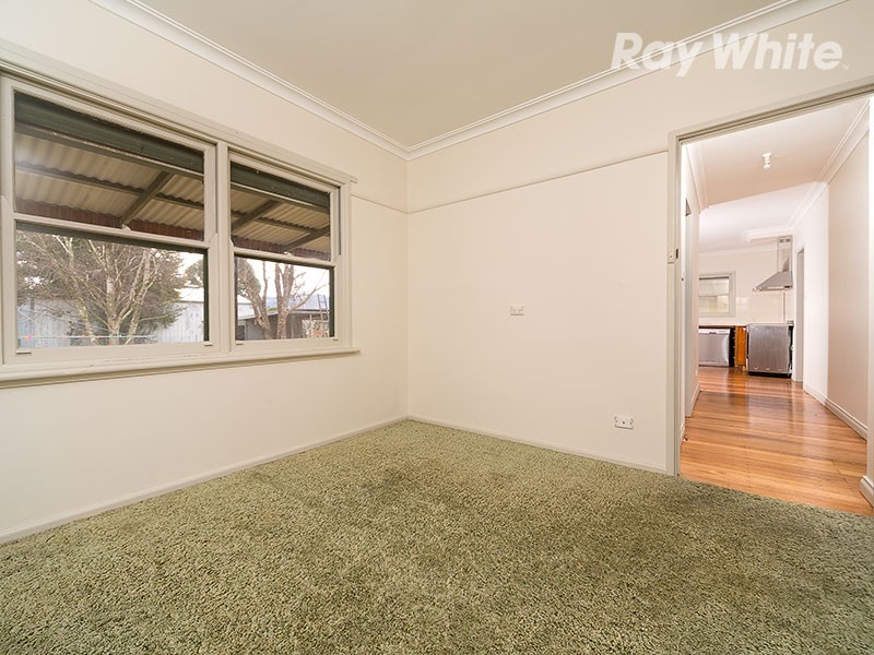 1 Drummond Street, Eskdale VIC 3701