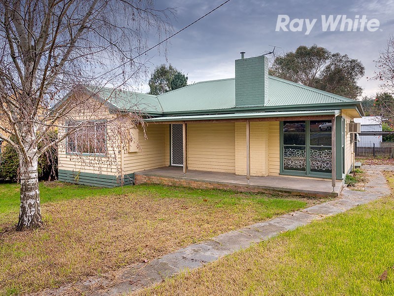 1 Drummond Street, Eskdale VIC 3701