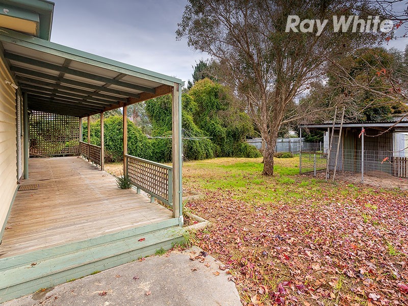 1 Drummond Street, Eskdale VIC 3701
