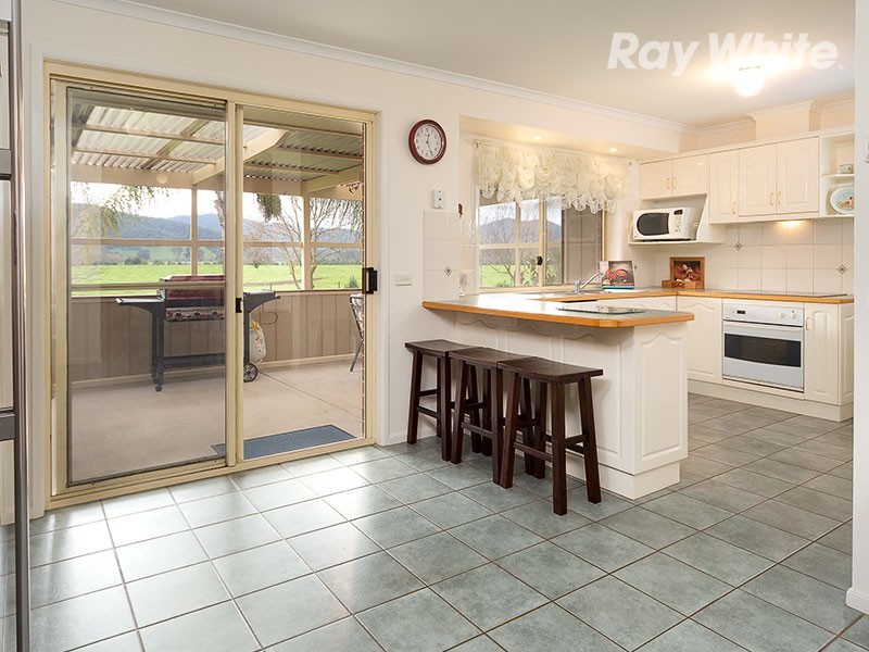 3737 Omeo Highway, Eskdale VIC 3701