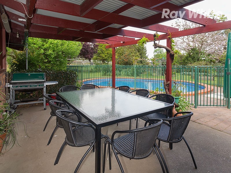 98 Star Lane, Wooragee VIC 3747