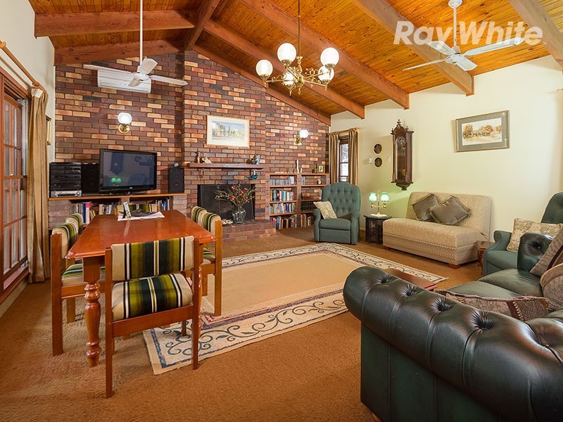 98 Star Lane, Wooragee VIC 3747