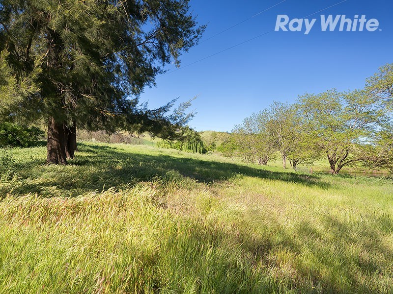 8398 Murray Valley Highway, Old Tallangatta VIC 3701