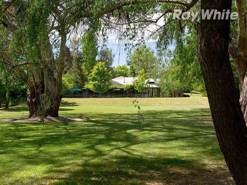 96 Huon Creek Road, Wodonga VIC 3690
