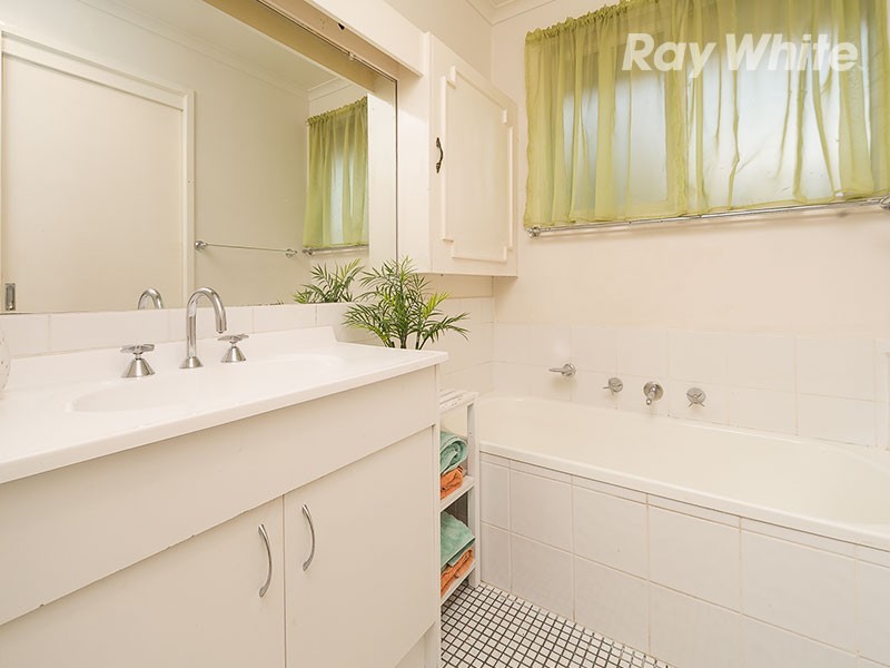 6 Amaroo Crescent, Wodonga VIC 3690