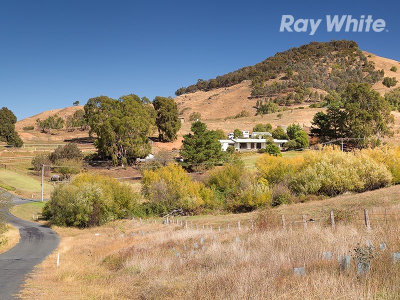 2 Dyring Street, Bethanga VIC 3691