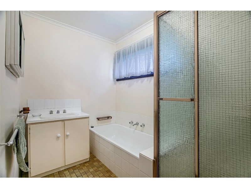 15 Sapphire Circuit, Wodonga VIC 3690