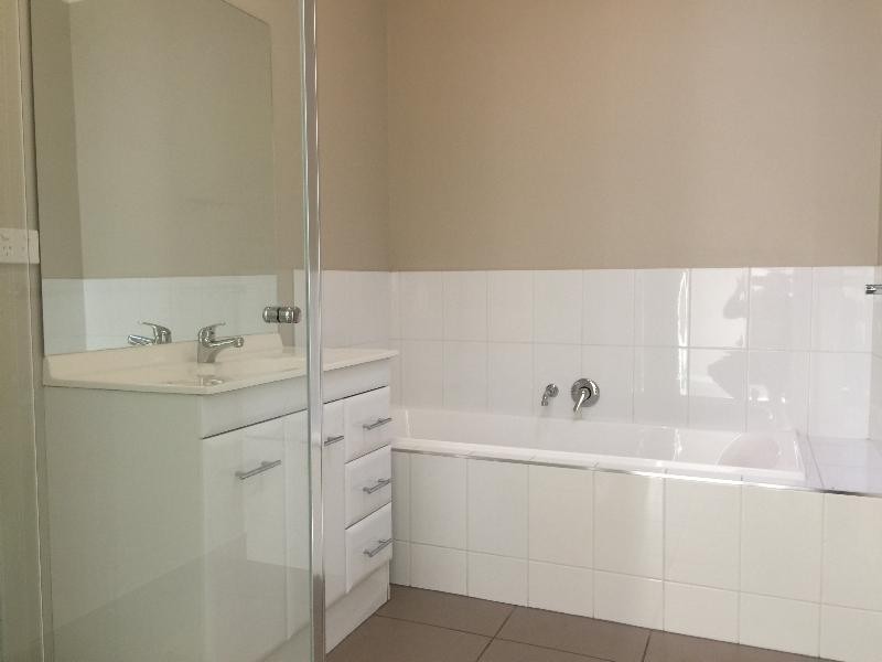 11 Macquarie Road, Wodonga VIC 3690