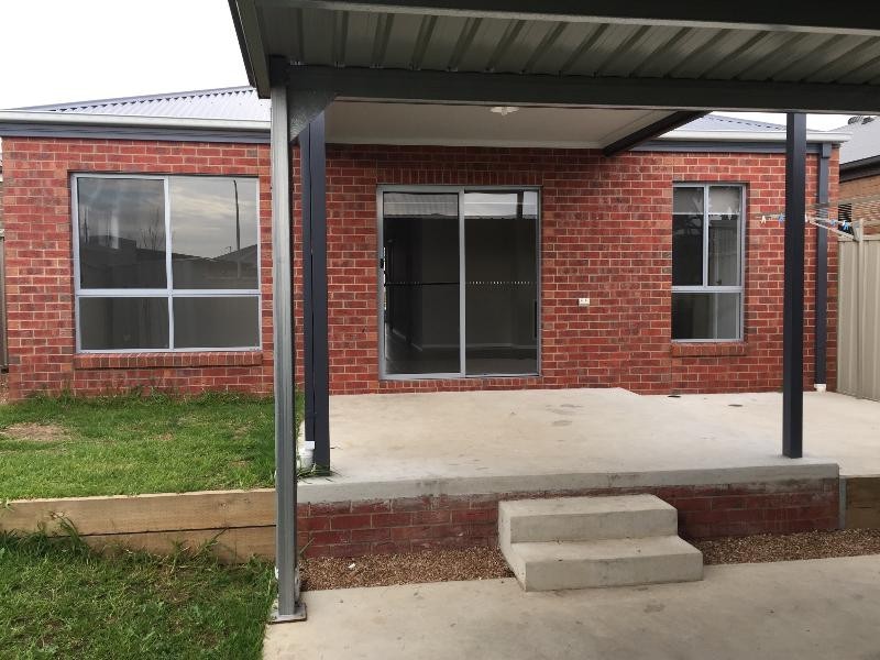 11 Macquarie Road, Wodonga VIC 3690