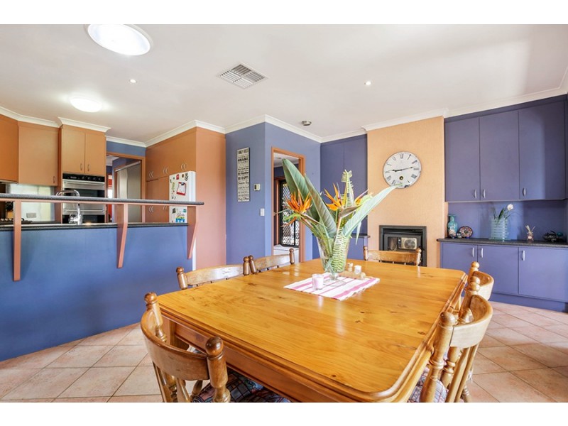 2 The Court, Wodonga VIC 3690