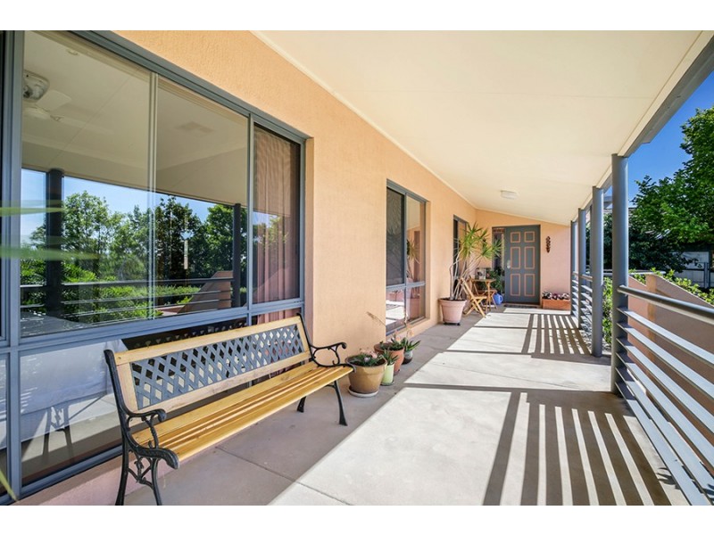 2 The Court, Wodonga VIC 3690