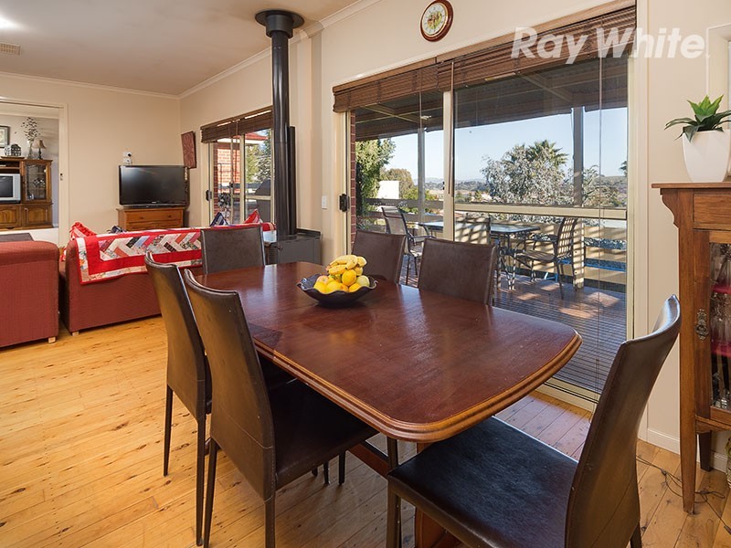 5 Elizabeth Crescent, Bellbridge VIC 3691