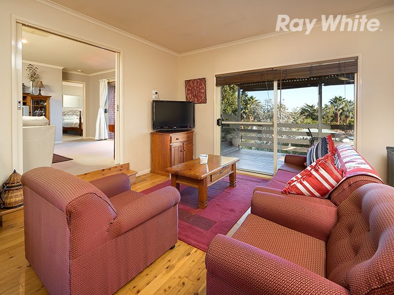 5 Elizabeth Crescent, Bellbridge VIC 3691