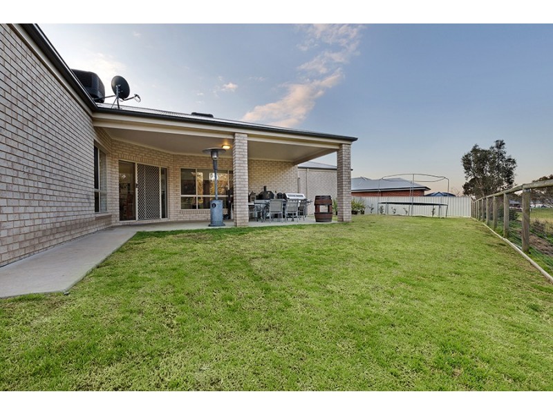 4 Caddy Court, Wodonga VIC 3690