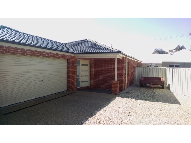 6 Lauren Place, Wodonga VIC 3690