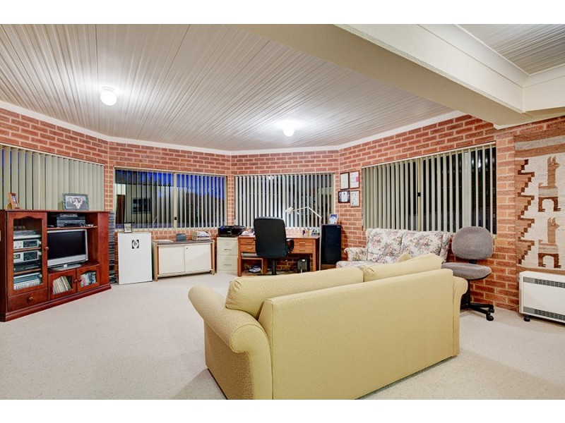 14 Jevington Drive, Wodonga VIC 3690