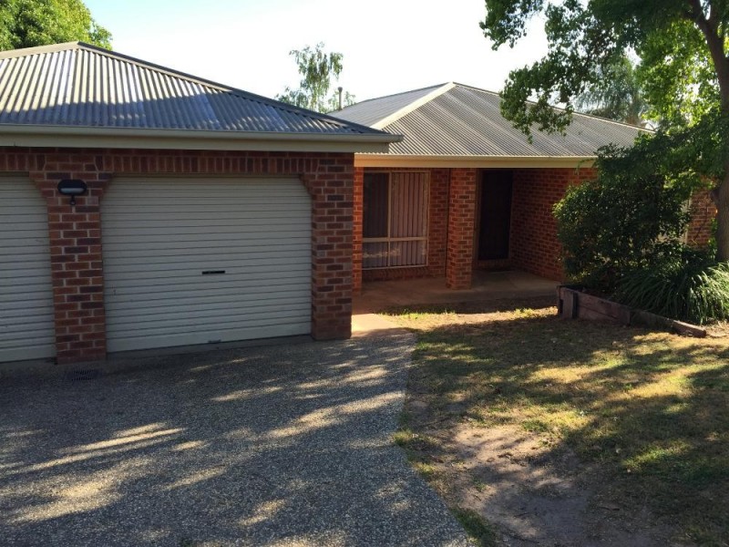 4 Azure Drive, Wodonga VIC 3690