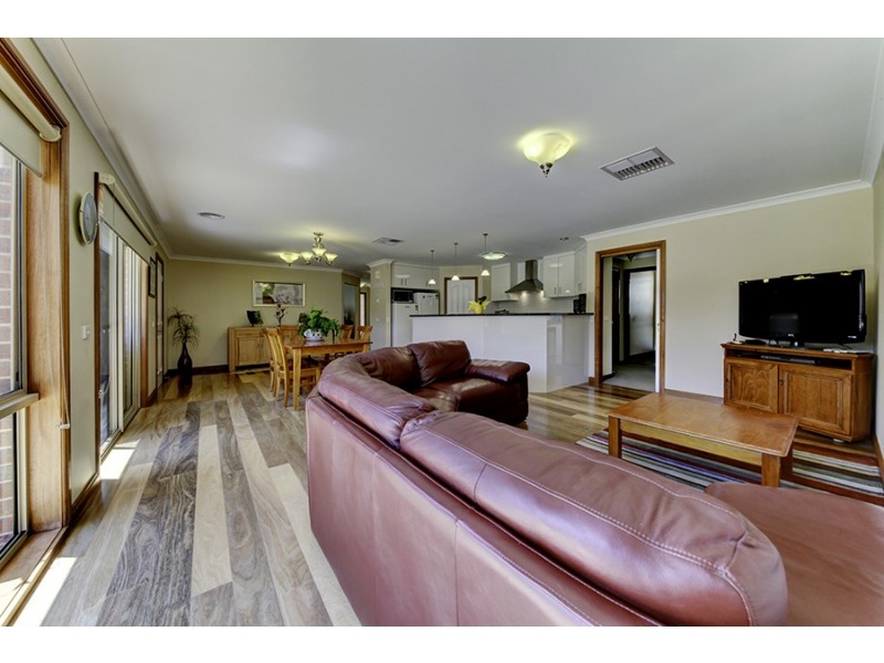 74 Firestone Way, Wodonga VIC 3690