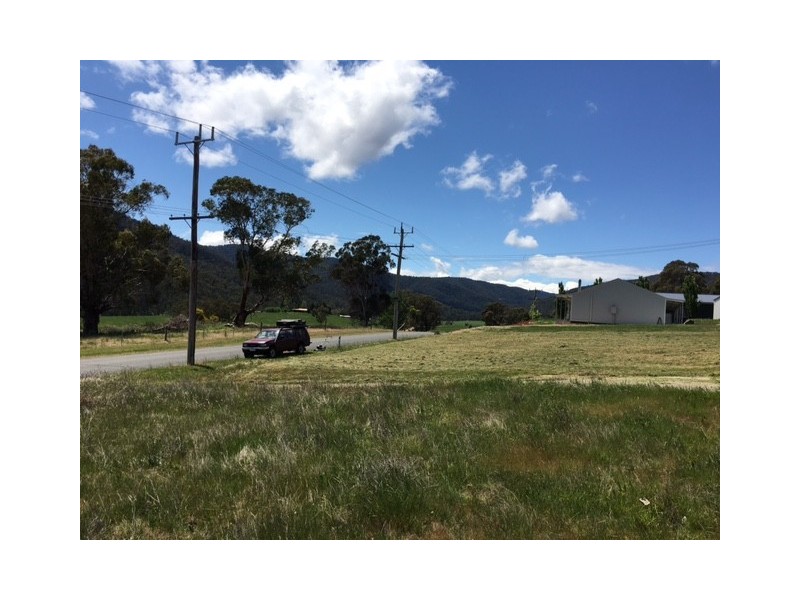 9 Scales Street, Dartmouth VIC 3701