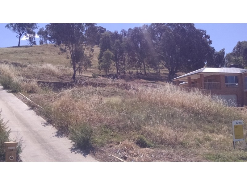 32 Avondale Drive, Wodonga VIC 3690