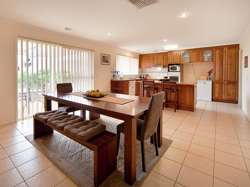 21 Whernside Drive, Wodonga VIC 3690