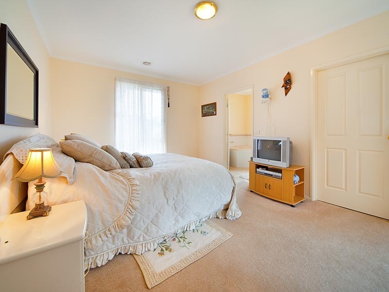 21 Whernside Drive, Wodonga VIC 3690