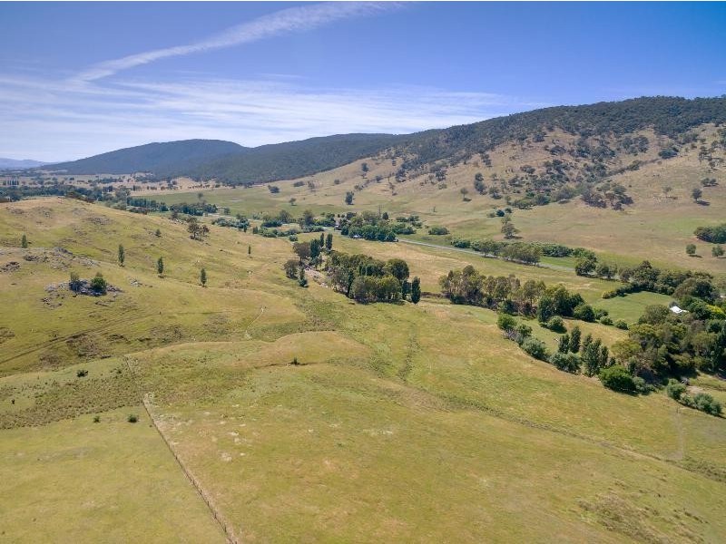 * Beechworth-Leneva Road, Wodonga VIC 3690
