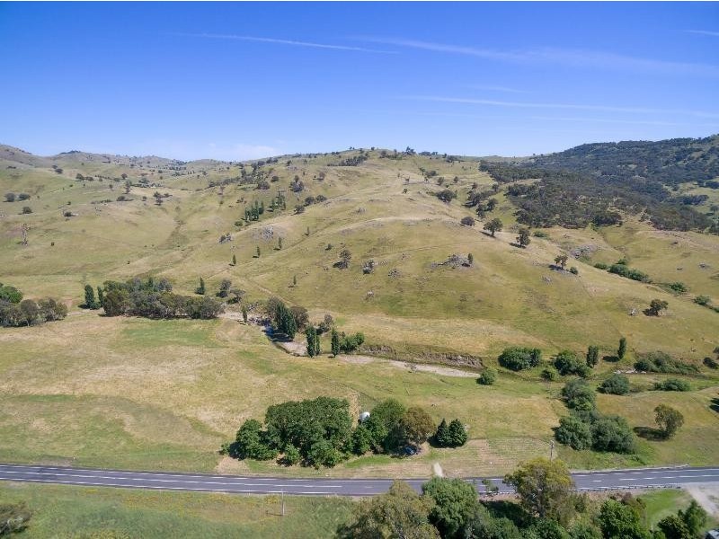 * Beechworth-Leneva Road, Wodonga VIC 3690