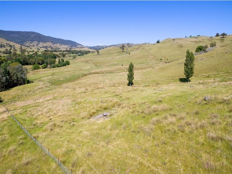 * Beechworth-Leneva Road, Wodonga VIC 3690