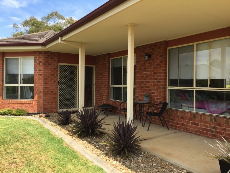 11 Krueger Street, Baranduda VIC 3691